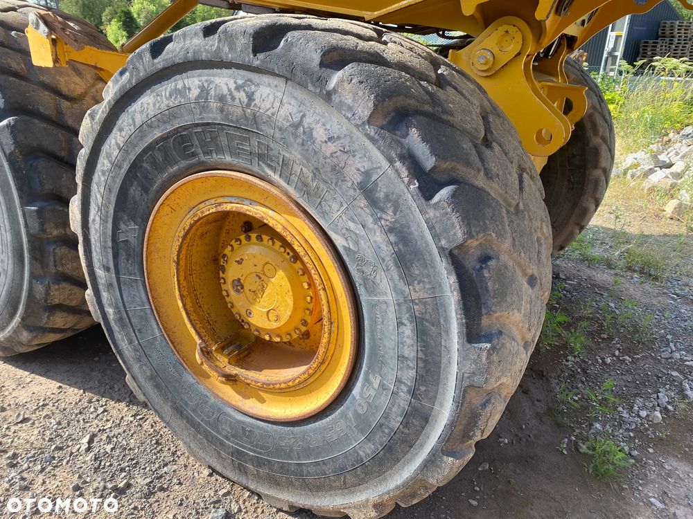 Bell B30E, TYLKO 4770 MTH, Z NIEMIEC, TYLNA KLAPA, SZEROKIE KOŁA MICHELIN, PIĘKNY STAN - 19