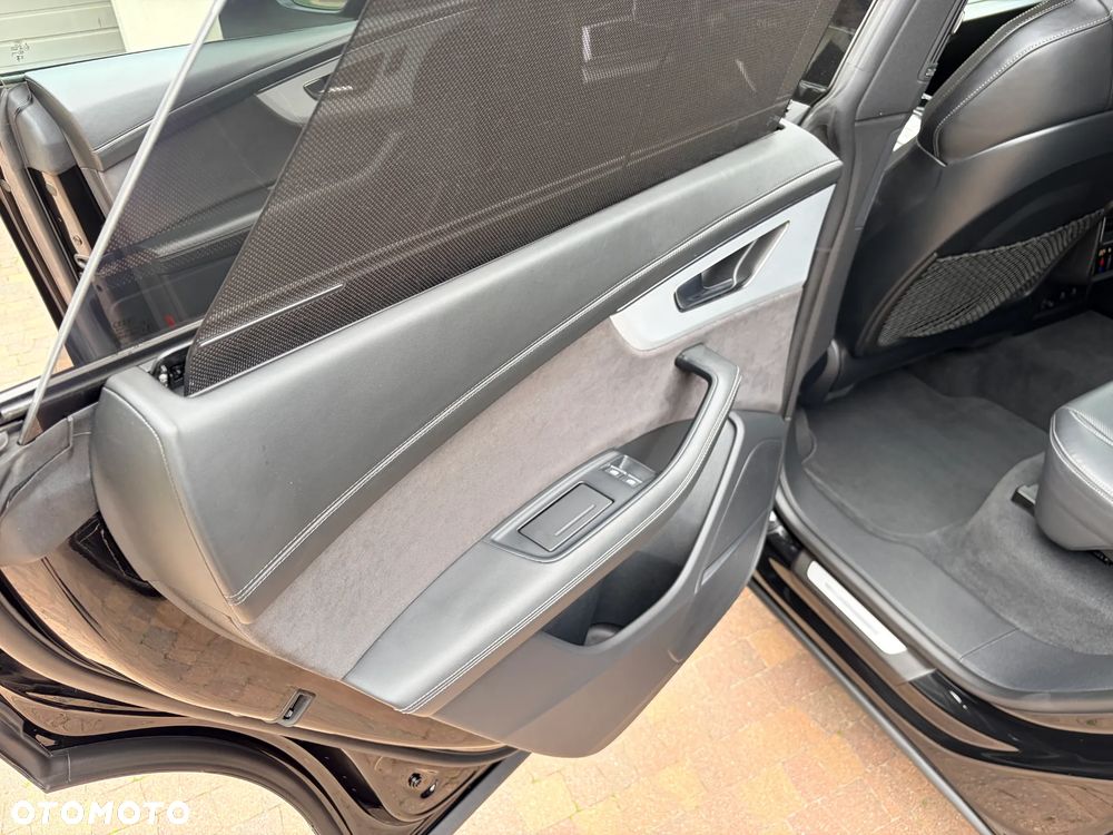 Audi Q8 50 TDI mHEV Quattro Black Edition Tiptronic - 24
