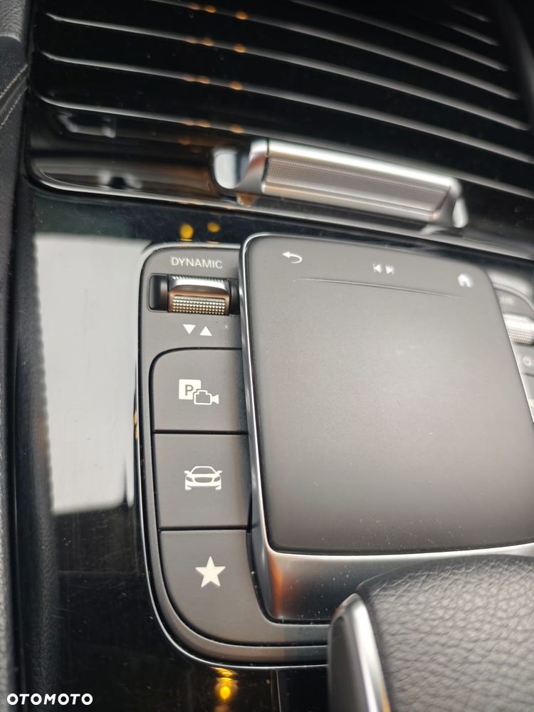 Mercedes-Benz GLE - 12