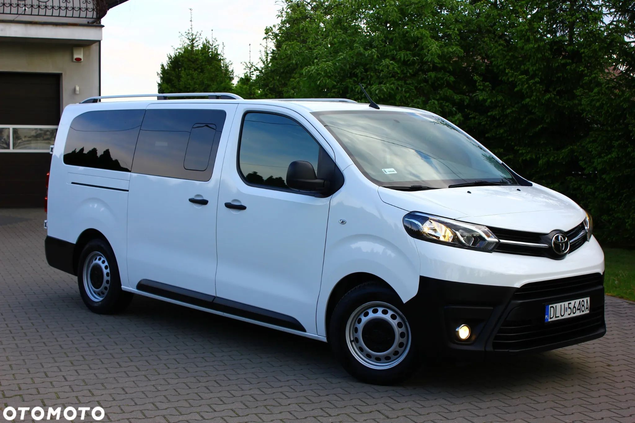 Toyota ProAce Kombi 2.0 D-4D Long 2,8t - 1