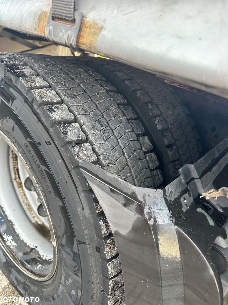 Mercedes-Benz Actros - 8