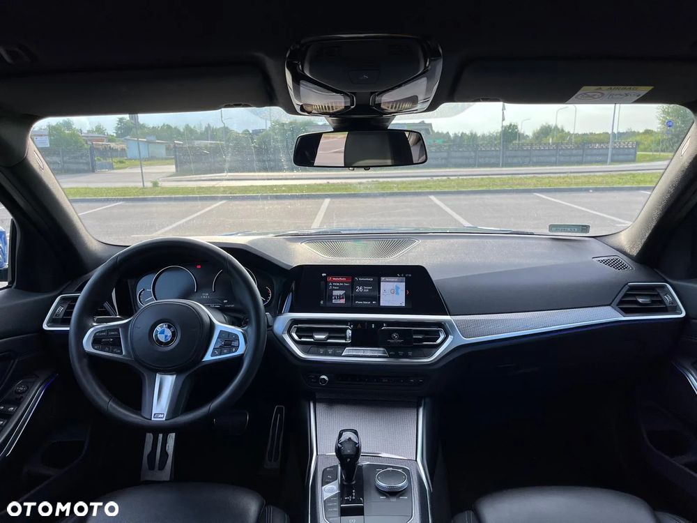 BMW Seria 3 318d M Sport - 17