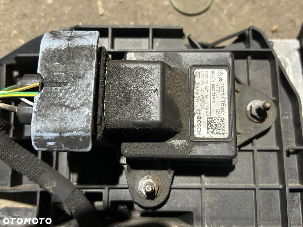 moduł start stop Peugeot 308 II T9 1.6 E HDI 967787168001 - 1