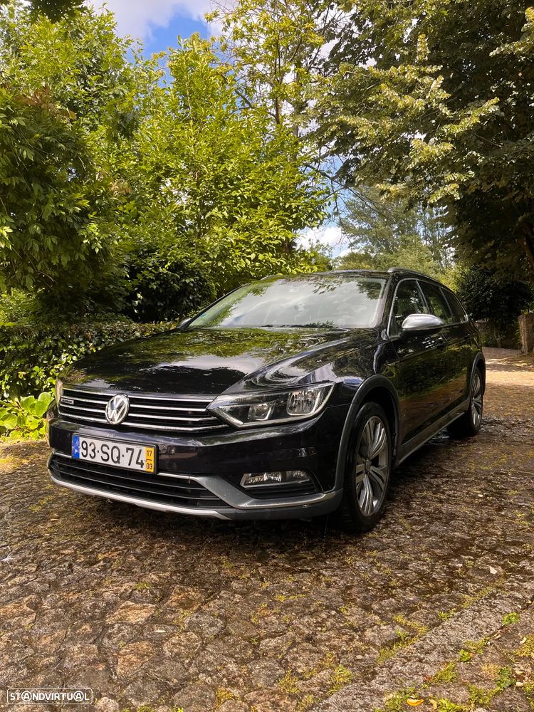 VW Passat Alltrack 2.0 TDI DSG 4Motion - 3