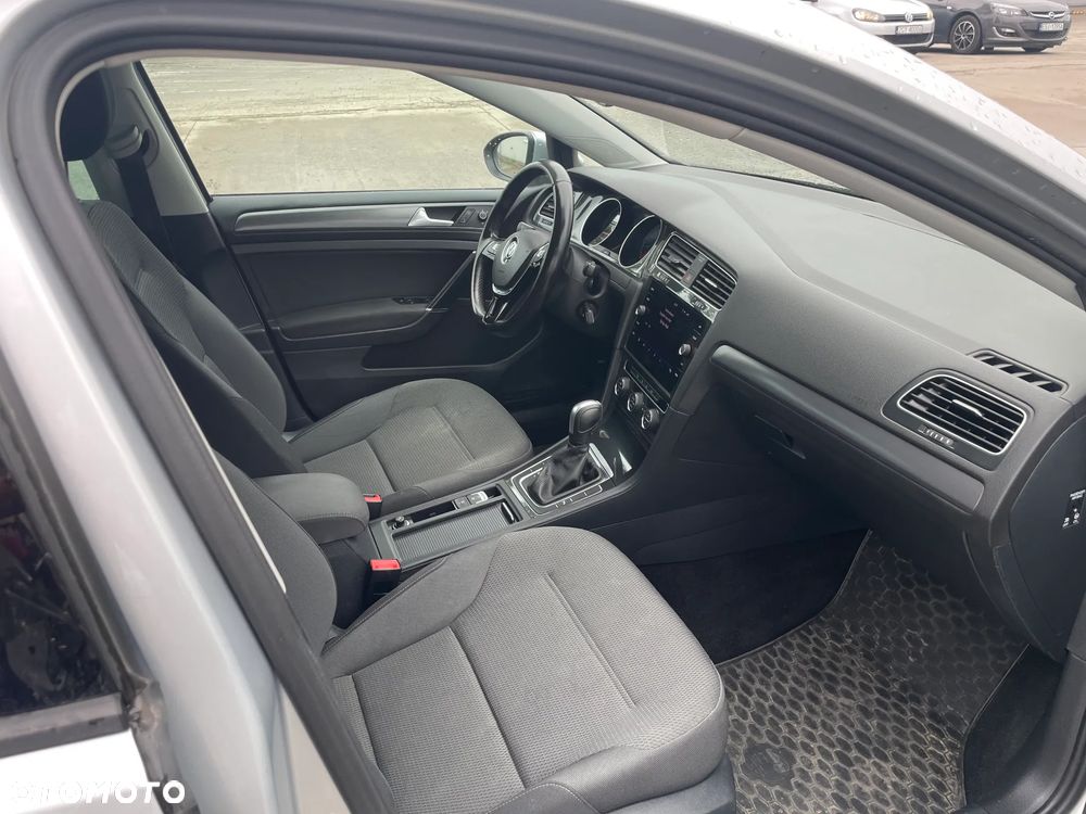 Volkswagen Golf 1.5 TSI BMT Evo Comfortline DSG - 30