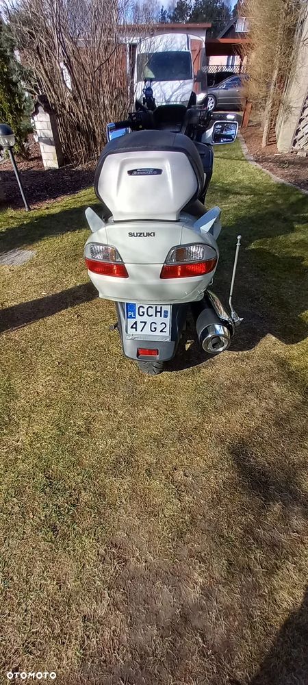 Suzuki Burgman - 10