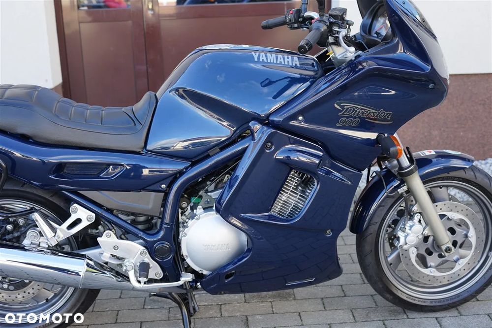 Yamaha XJ - 8