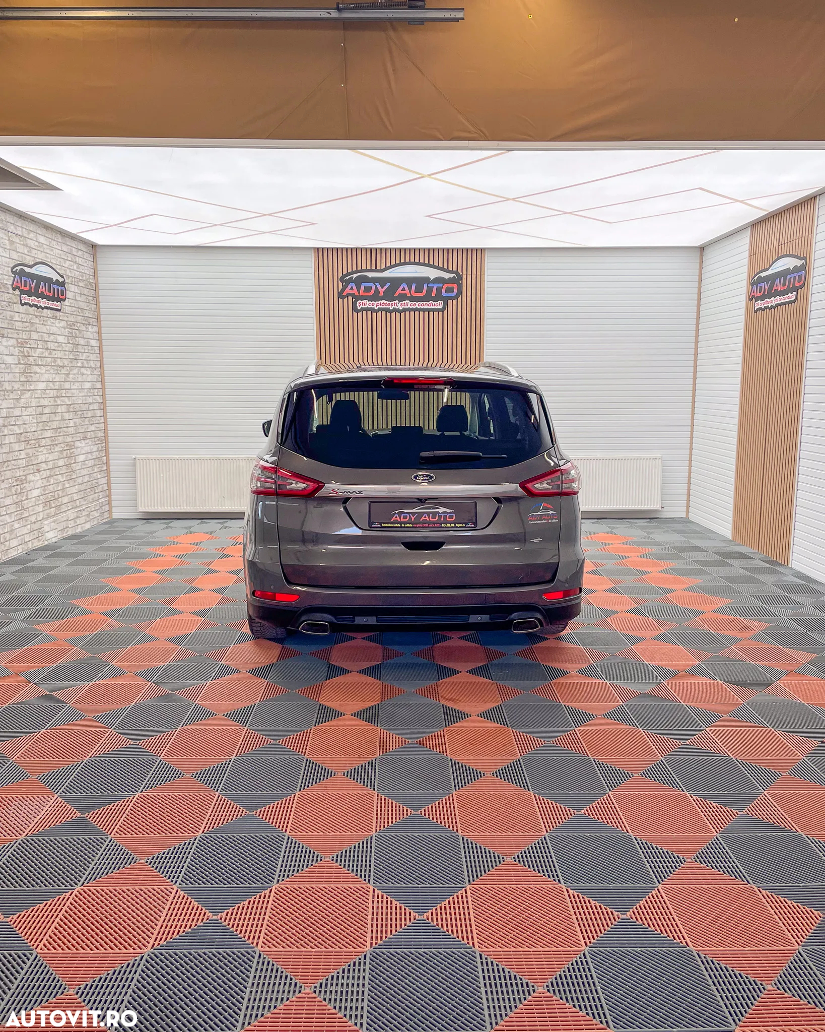 Ford S-Max 2.0 TDCi Bi-Turbo Aut. Vignale - 5