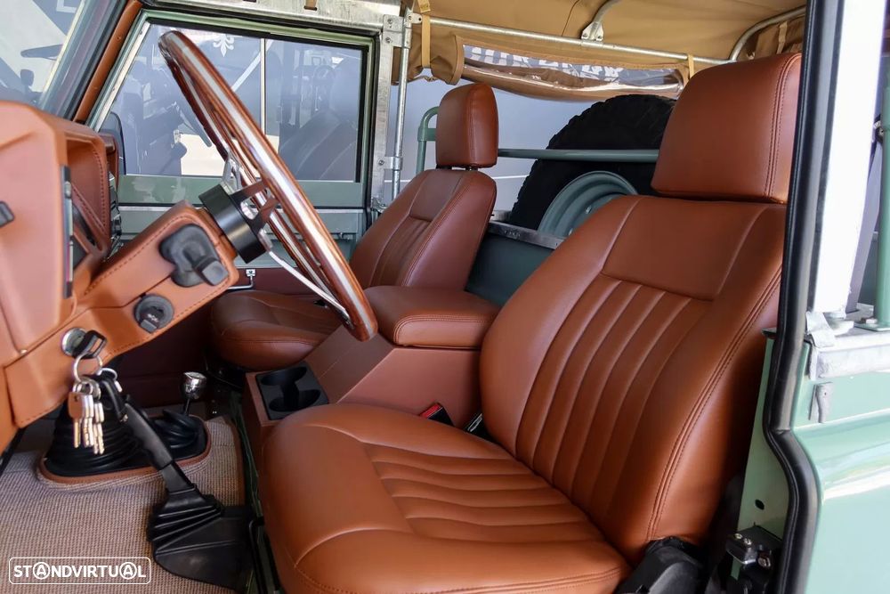 Land Rover Defender 90 SW 2.5 Td5 E - 7
