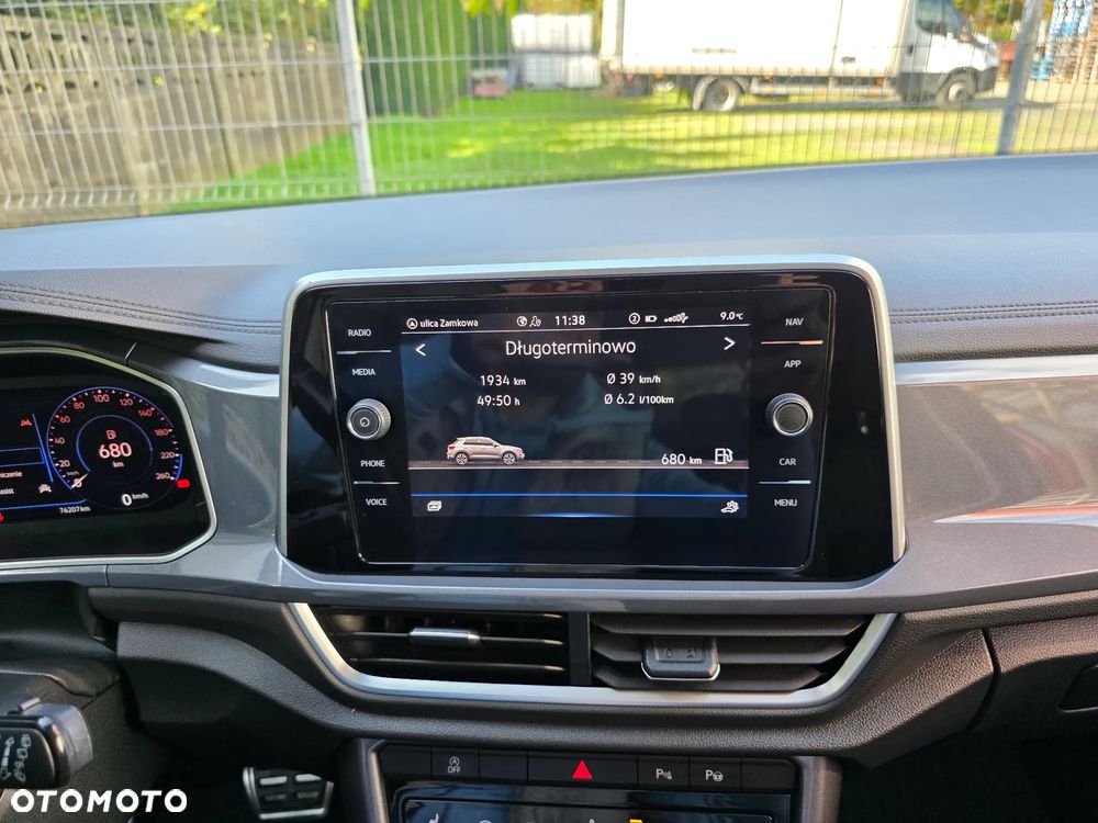 Volkswagen T-Roc - 22