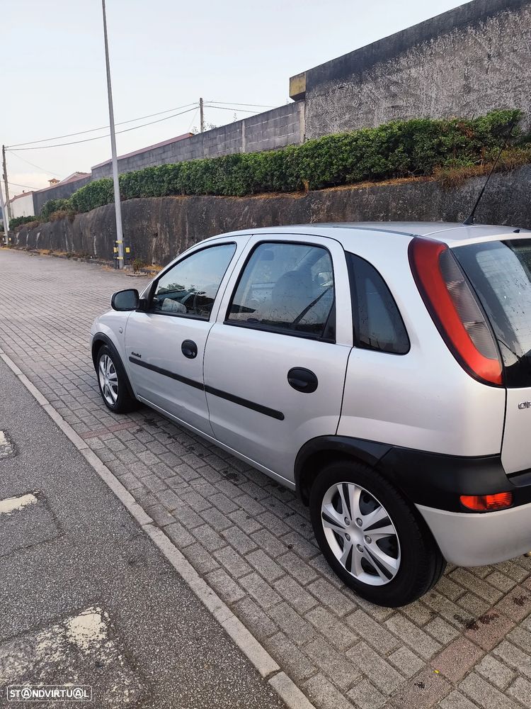 Opel Corsa 1.0 12V Confort - 4