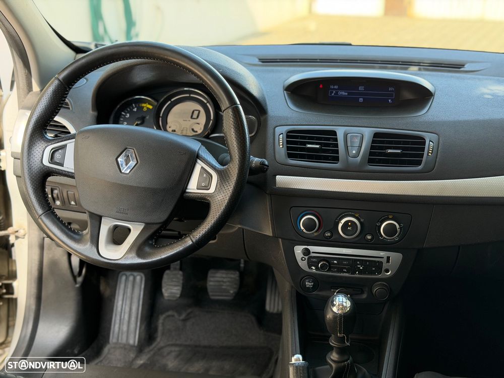 Renault Mégane Sport Tourer 1.5 dCi Dynamique - 9