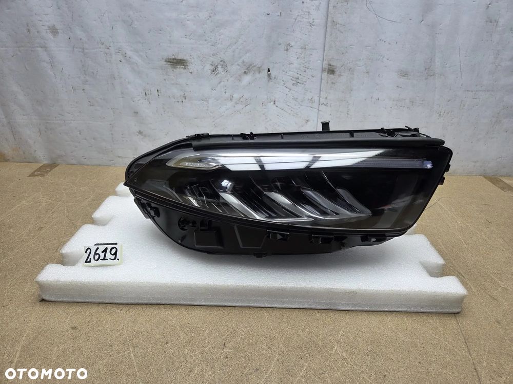 Mercedes W177 A klasa A1779062206 lampa prawy prawa przód przednia - 1