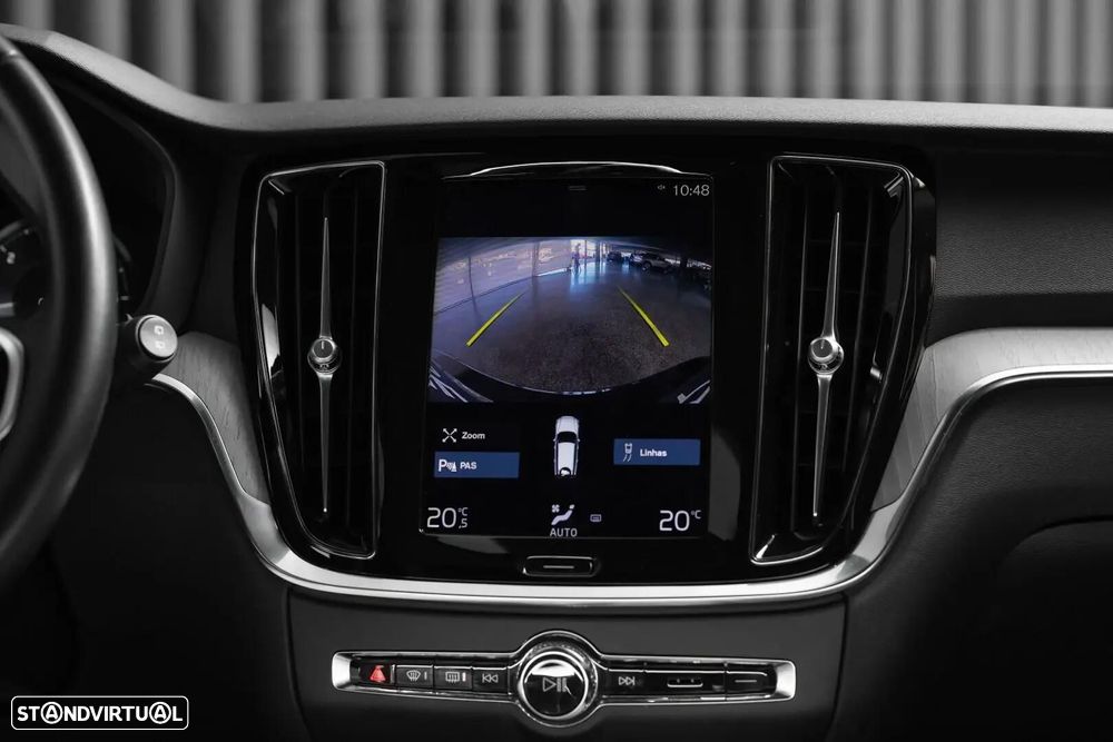 Volvo V60 2.0 B4 Momentum Geartronic - 17