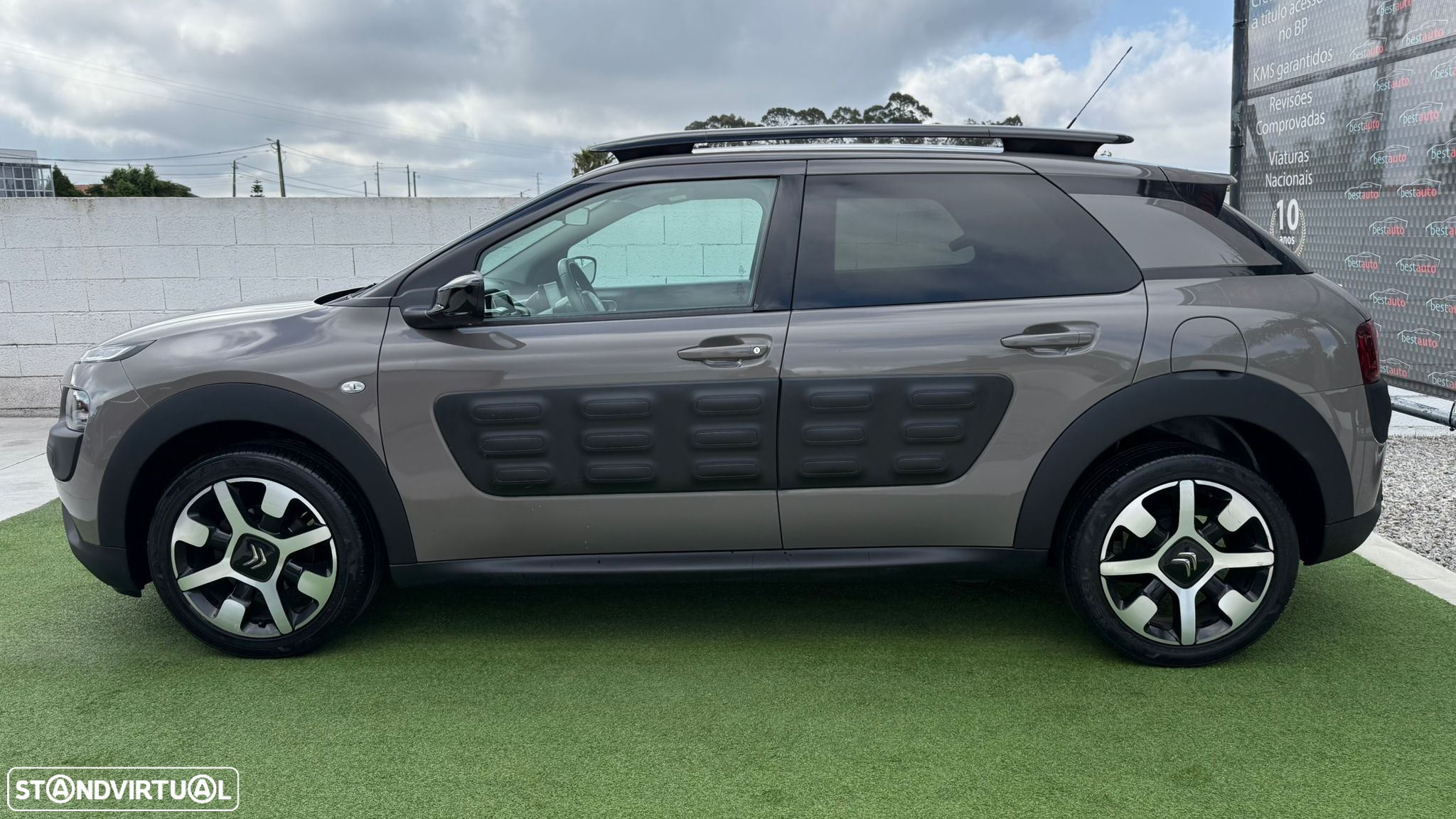 Citroën C4 Cactus 1.2 PureTech Shine - 10
