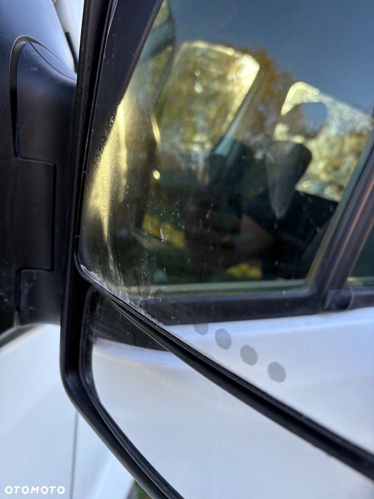 Mercedes-Benz Sprinter - 9