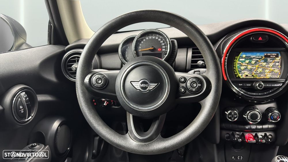 MINI 3 Portas One D - 7