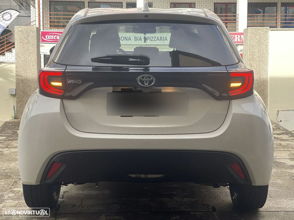 Toyota Yaris 1.0 VVT-i Exclusive - 6