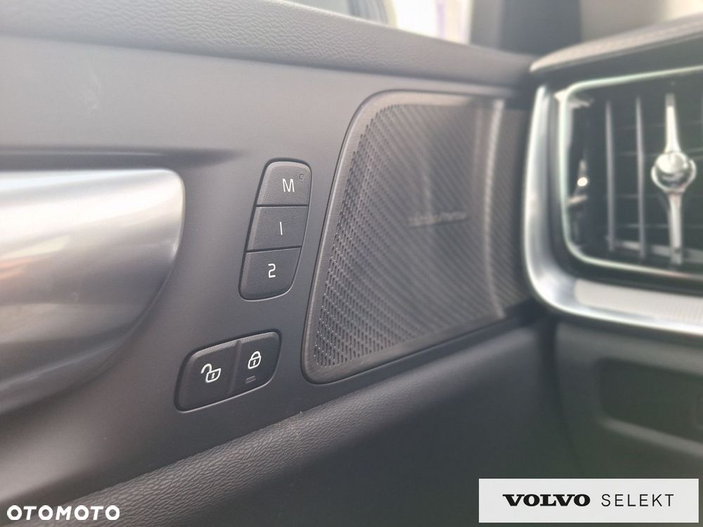Volvo S60 - 16