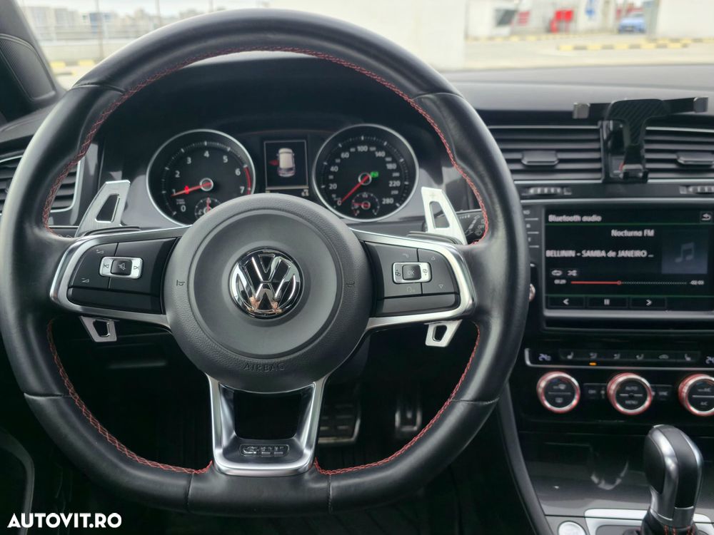 Volkswagen Golf 2.0 TSI BMT DSG GTI - 12
