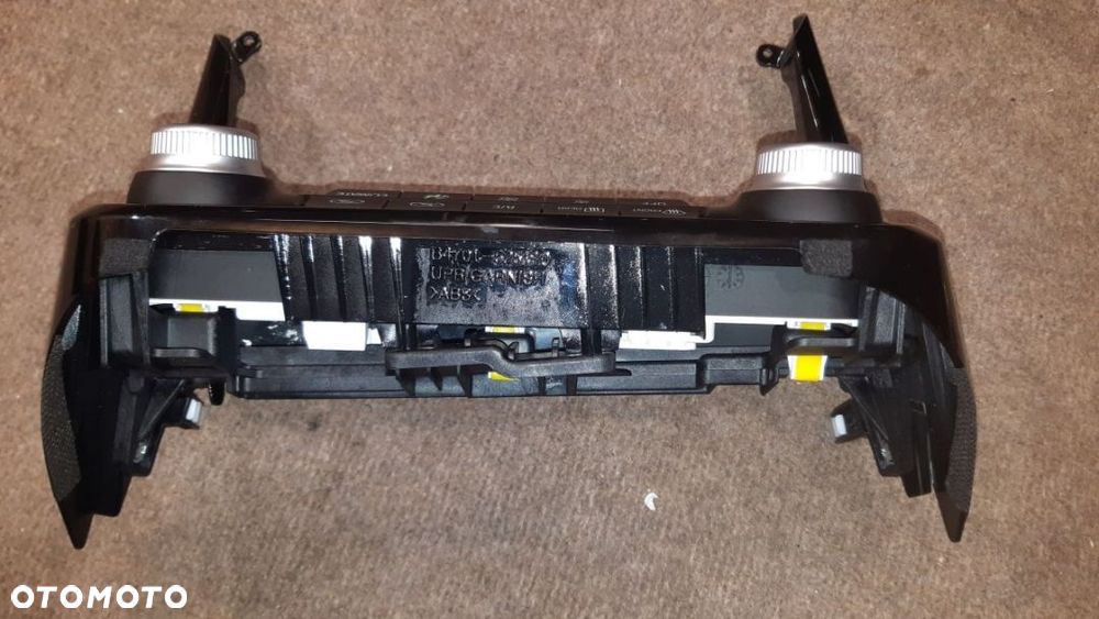 Panel Sterowania Klimatyzacji KIA STINGER 3.3i 4x4 - 3