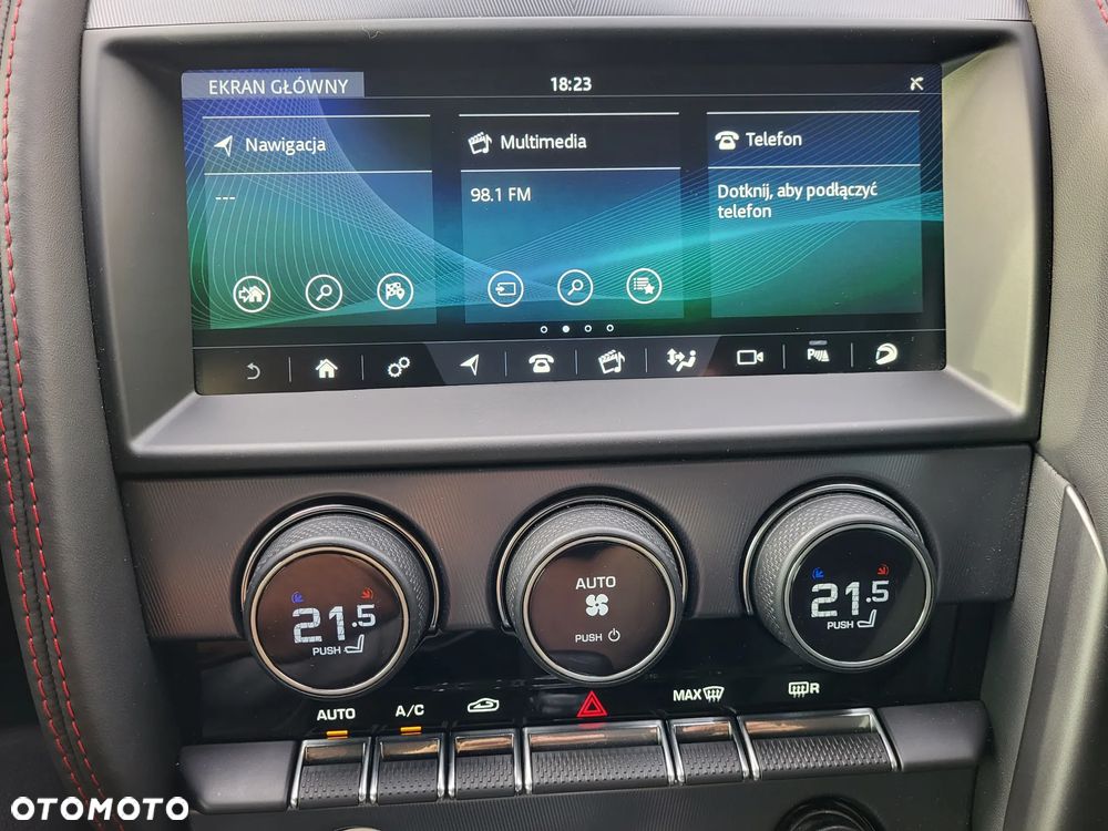 Jaguar F-Type P575 AWD R - 24