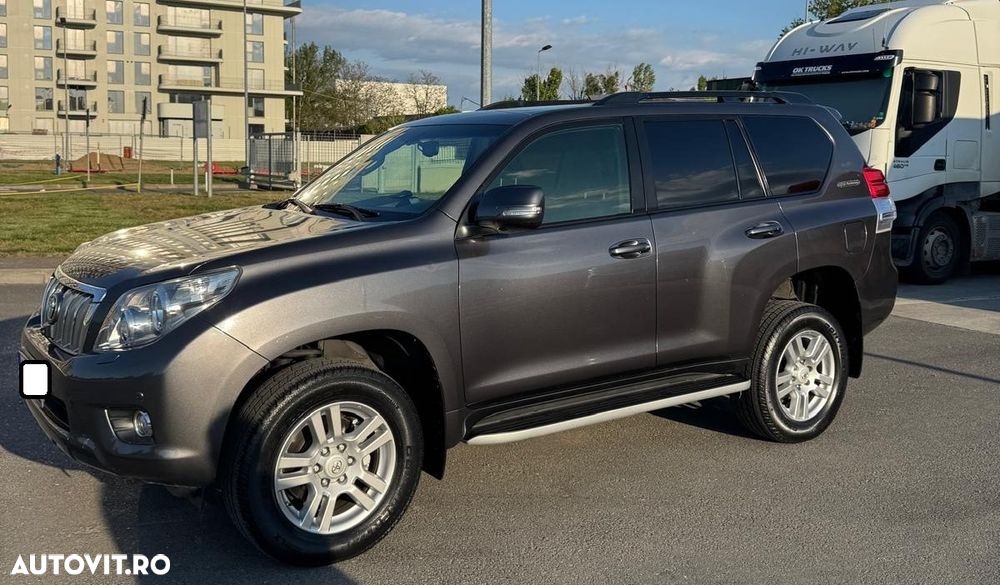 Toyota Land Cruiser 3.0l Turbo D-4D A/T Luxury - 26