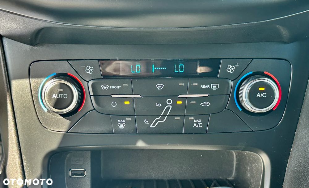 Ford Focus 1.0 EcoBoost ST-Line - 20