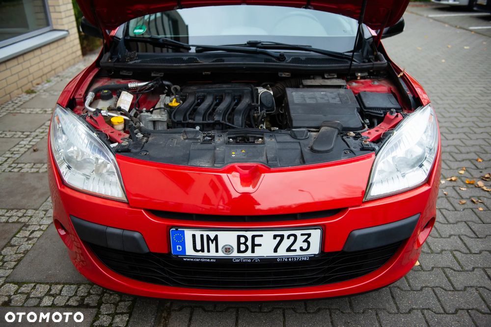 Renault Megane 1.6 16V 110 Dynamique - 8