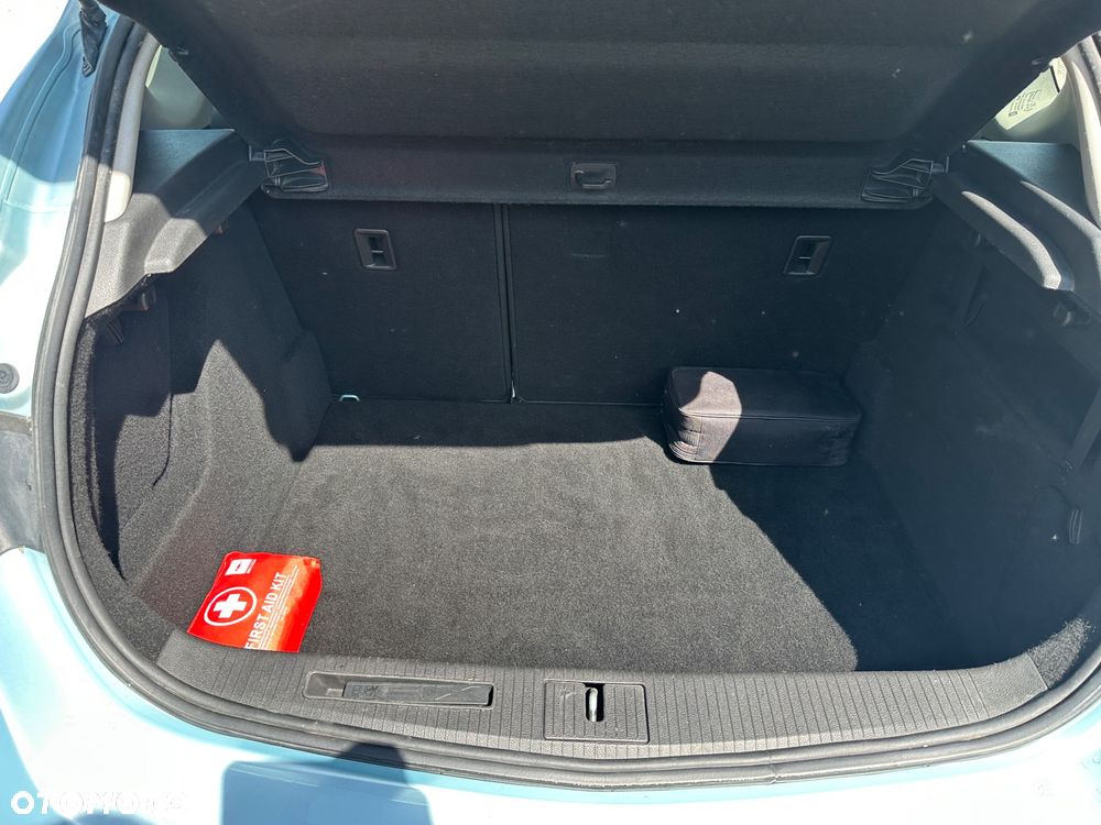 Opel Astra 1.6 Turbo Edition - 12