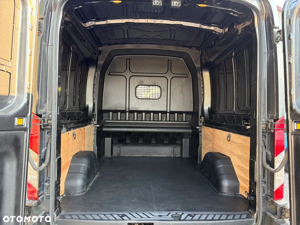 Ford Transit - 20