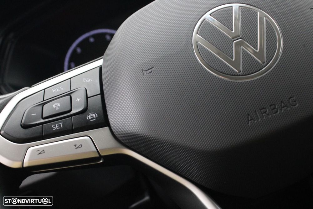 Volkswagen T-Cross 1.0 TSI Life — fotografia 11