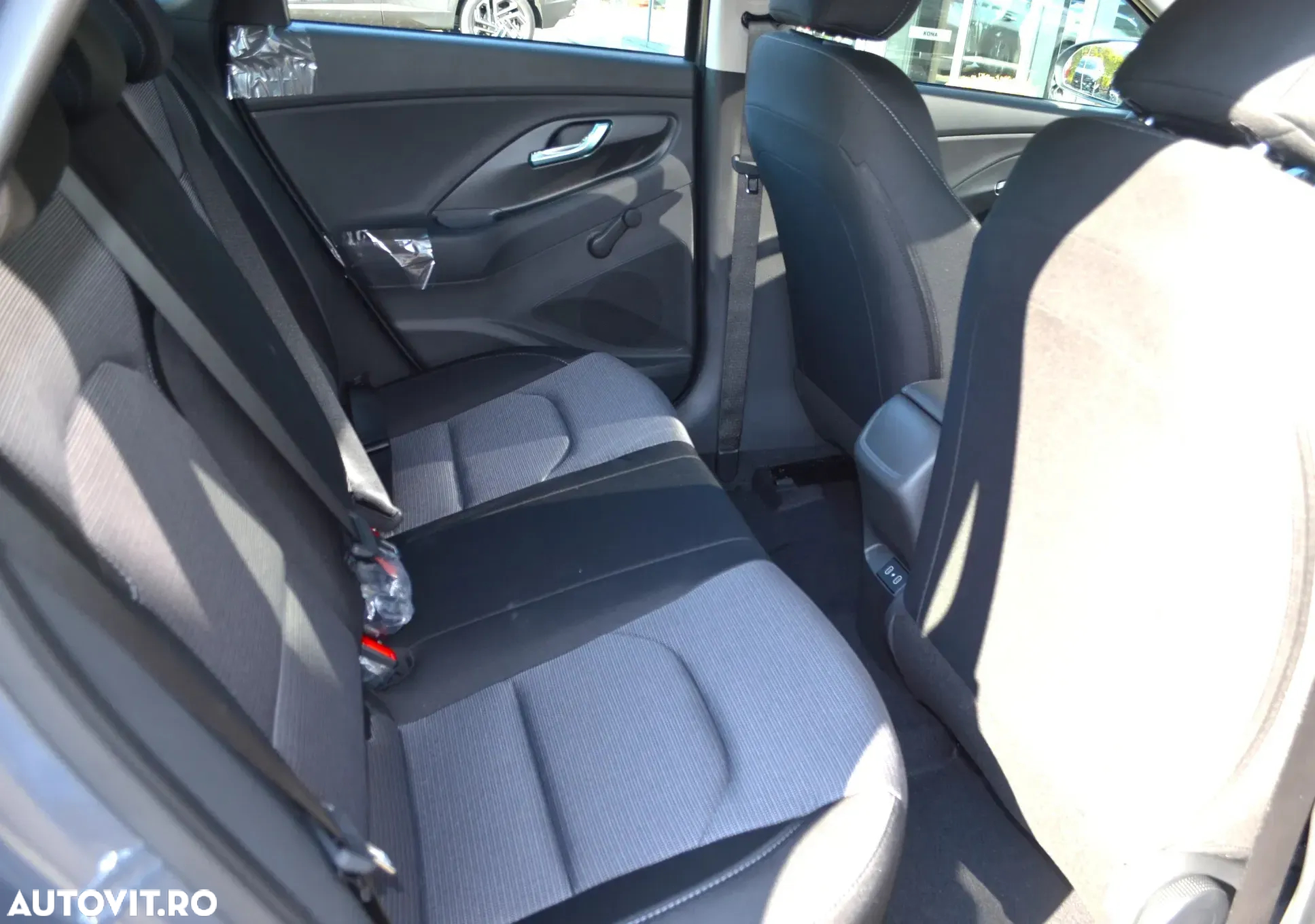 Hyundai i30 1.5 96CP M/T Comfort - 10
