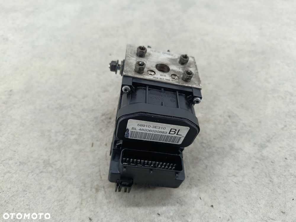POMPA ABS KIA SORENTO I 58910-3E310 0265216928 0273004660  BOSCH 2.5 CRDI - 8