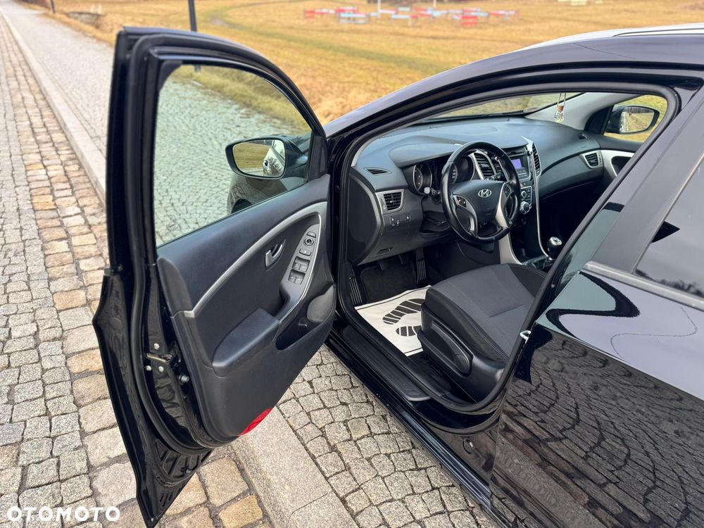 Hyundai i30 i30cw 1.4 CRDi Advantage - 10