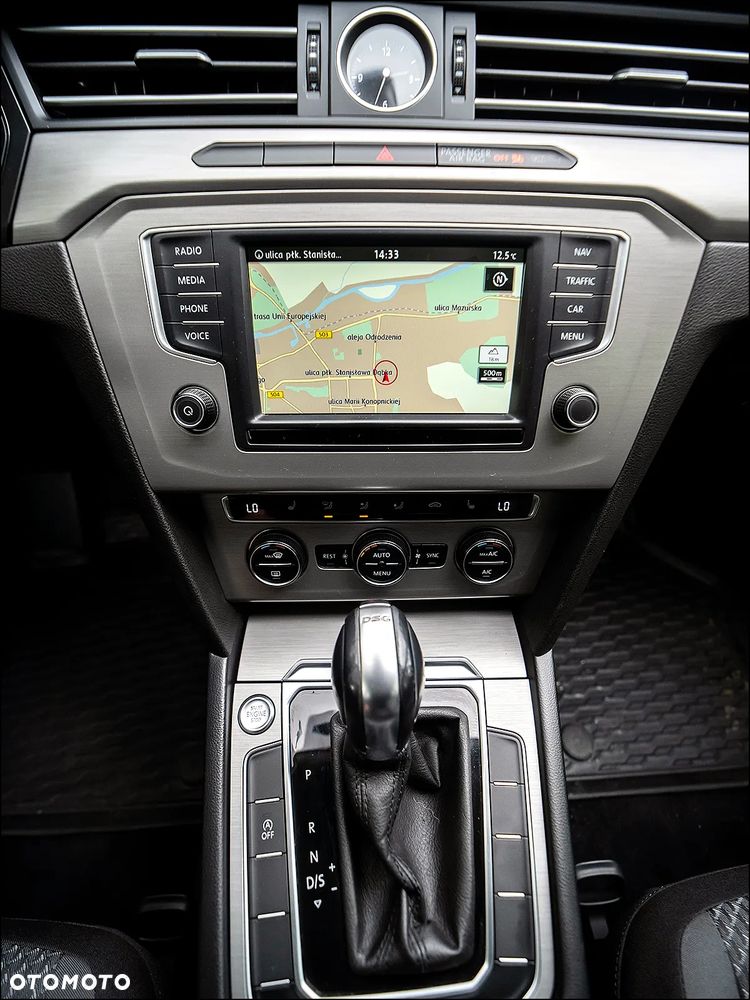 Volkswagen Passat - 23