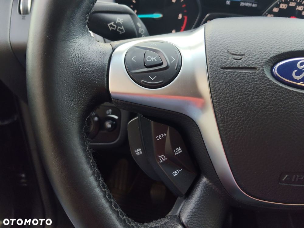 Ford Kuga 2.0 TDCi 4x4 Titanium - 32