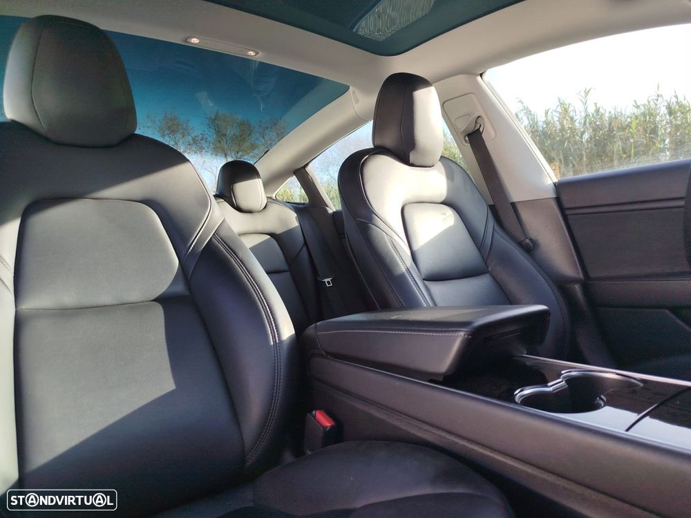 Tesla Model 3 Tração Traseira - 25