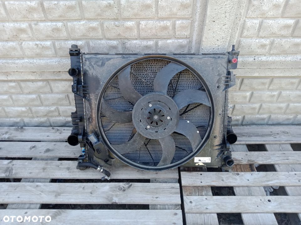 KOMPLET CHŁODNIC Z WENTYLATOREM JEEP GRAND CHEROKEE WK2 3.0 CRD AUTOMAT 16- - 1