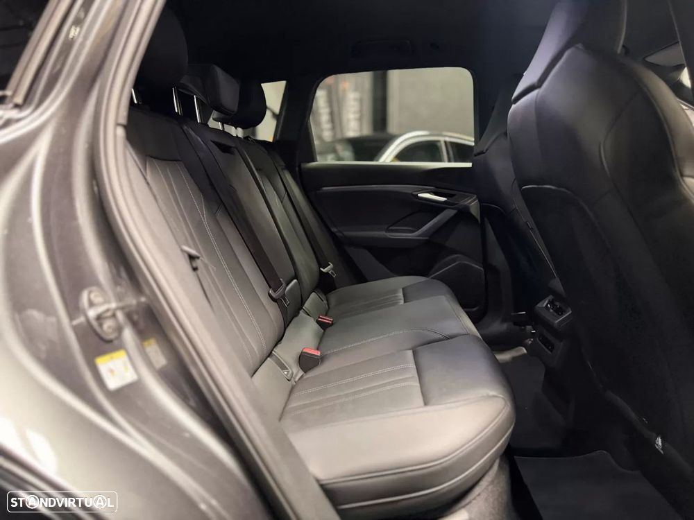 Audi Q6 e-tron 100 kWh Performance SE Business - 23