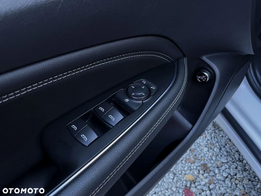 Opel Insignia 2.0 DI Turbo 4x4 - 34