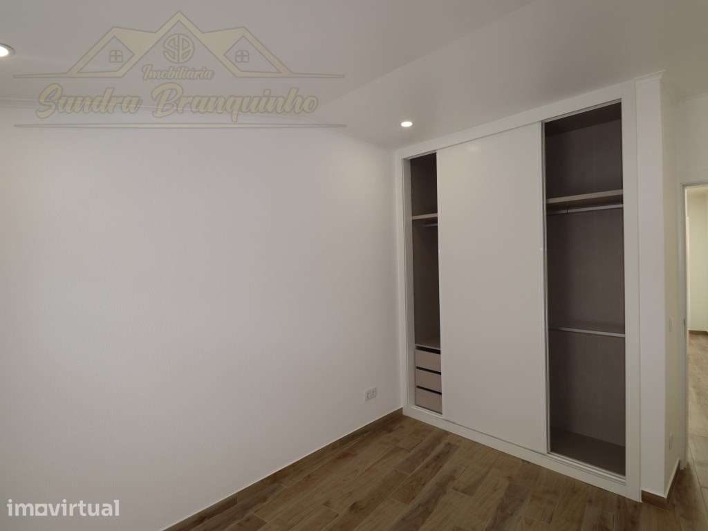 Moradia T1 para ARRENDAMENTO - Grande imagem: 2/17