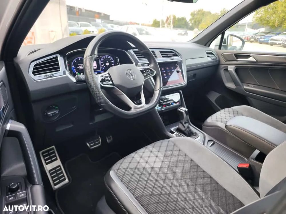 Volkswagen Tiguan 2.0 TDI SCR 4MOTION DSG R-Line - 11