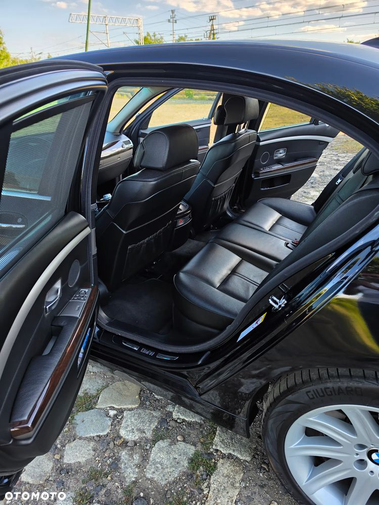BMW Seria 7 730d - 12