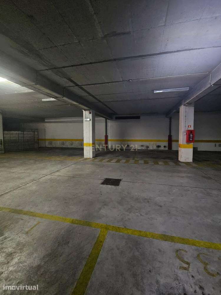 Excelente Parque de Estacionamento para Venda - Grande imagem: 5/14