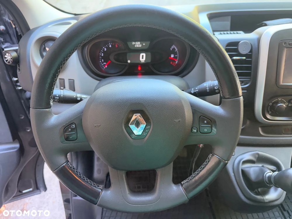 Renault Trafic - 21