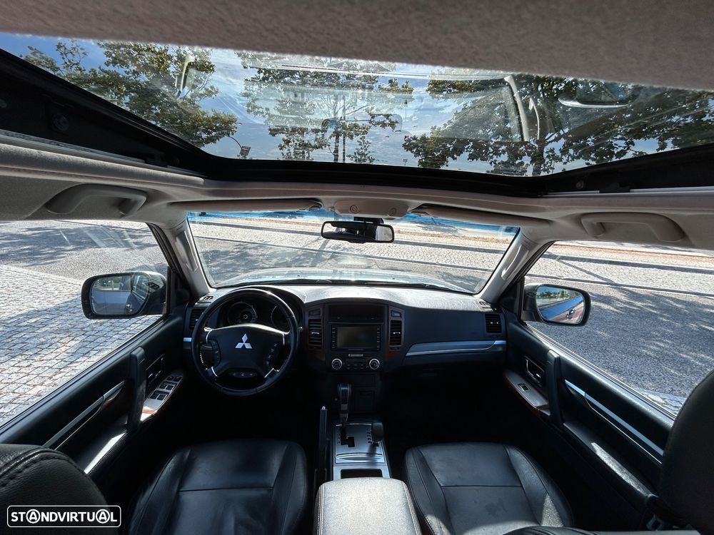 Mitsubishi Pajero 3.2 DI-D Auto Instyle - 25