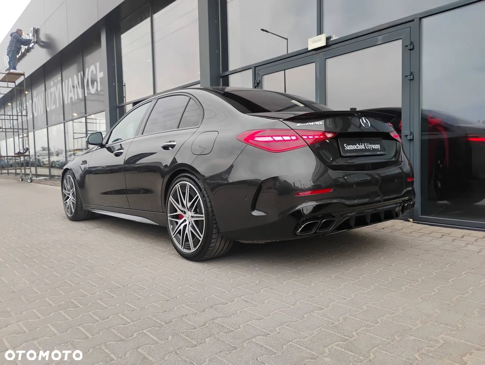 Mercedes-Benz Klasa C AMG 63 S E Performance PHEV 4-Matic - 3