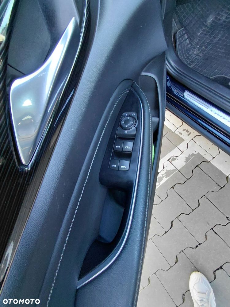 Opel Insignia - 2