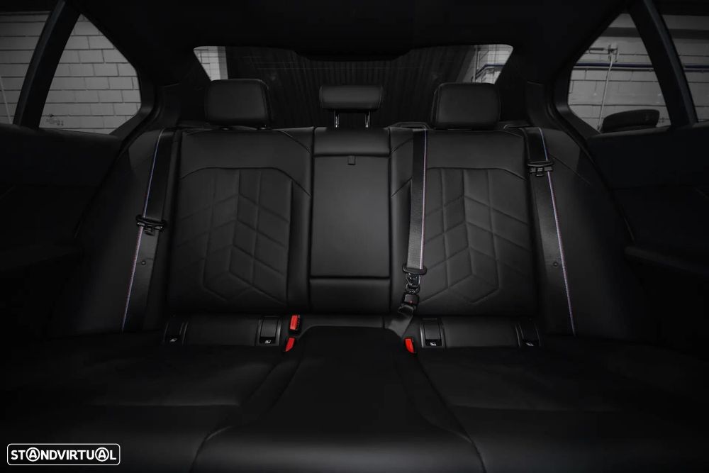 BMW 530 e Pack Desportivo M Pro - 12